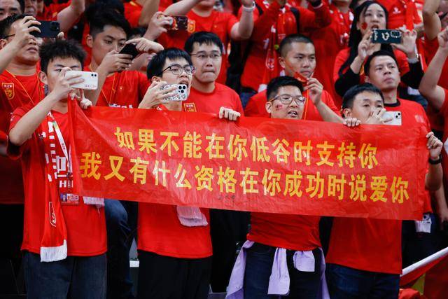 科洛科洛主席确认免签沃齐尼亚：他是世界杯表现最好门将之一
